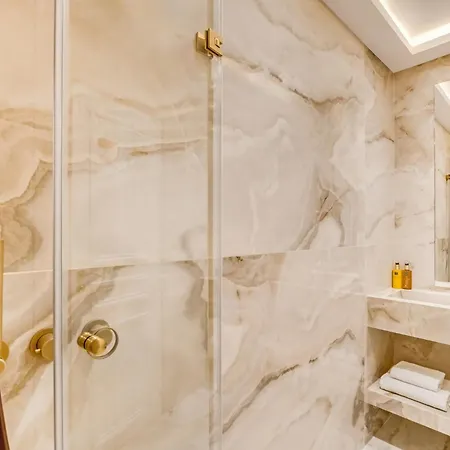 Pick A Flat's In Champs Elysees - Avenue Marceau